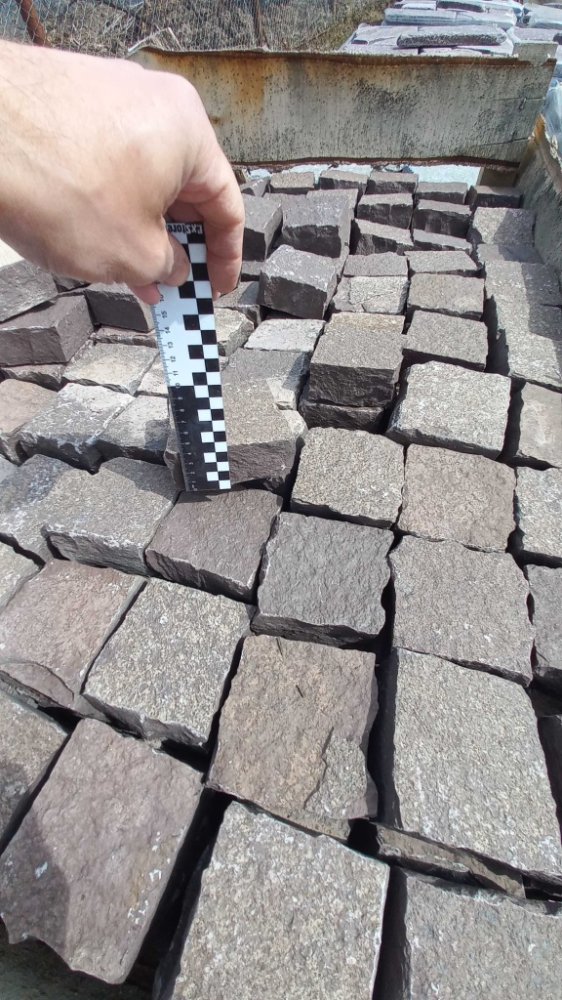 Лемезит колотая брусчатка 10 * 10 см. для парковки купить в Республике Дагестан