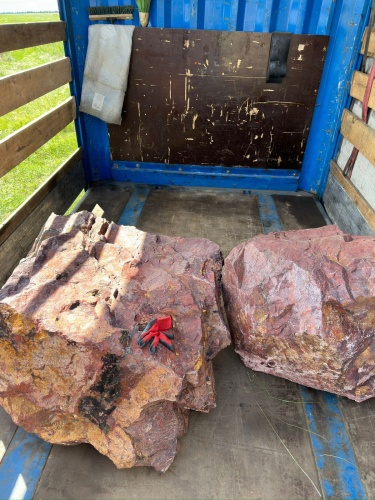 Ландшафтные глыбы красно-фиолетовые 200-1000 килограмм купить в Республике Дагестан