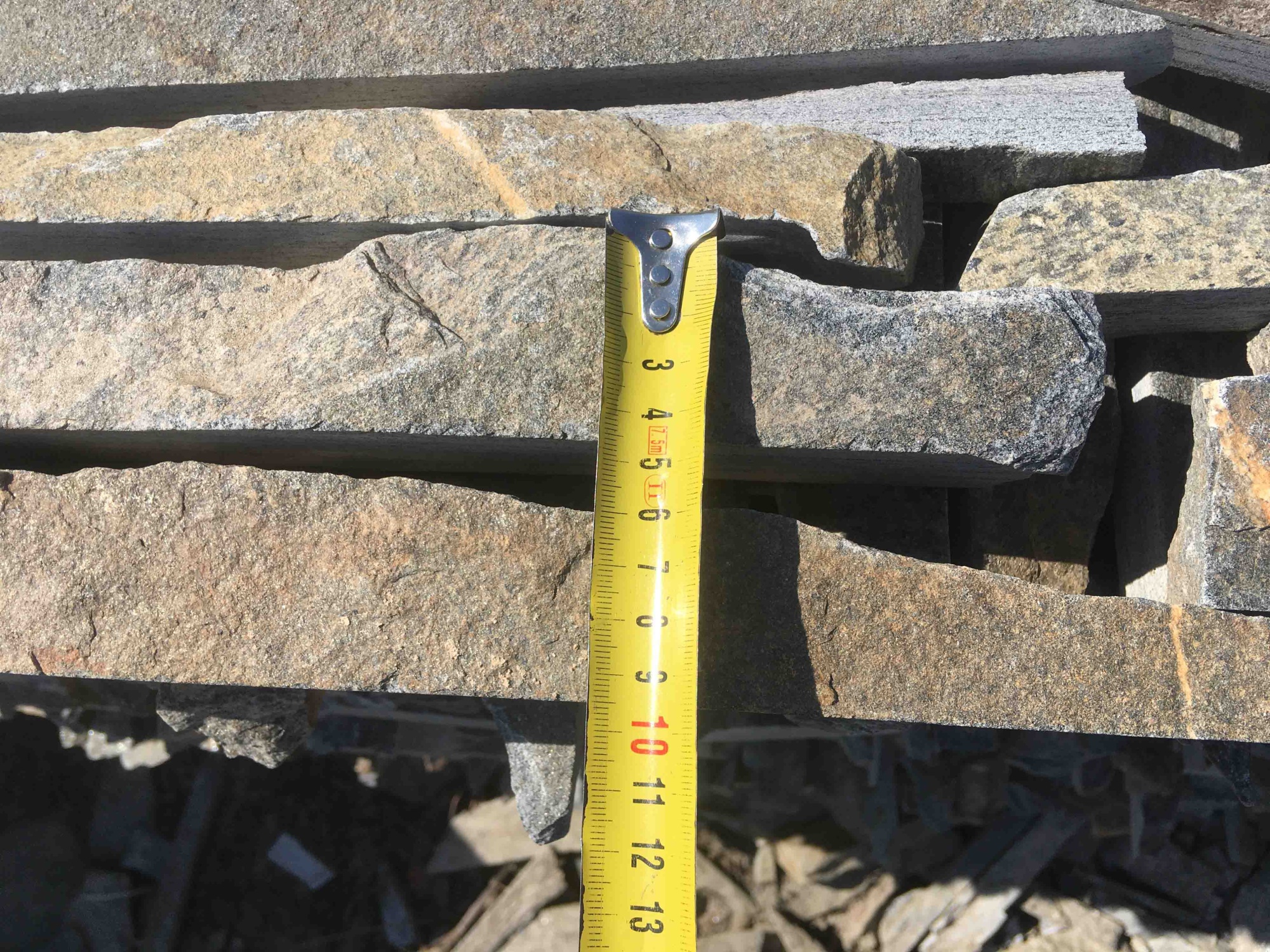 Горбушка златолит мультиколор для облицовки купить в Республике Дагестан