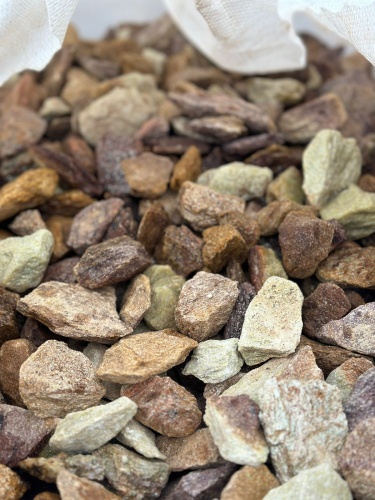 Златолит персиковый декоративная каменная крошка купить в Республике Дагестан