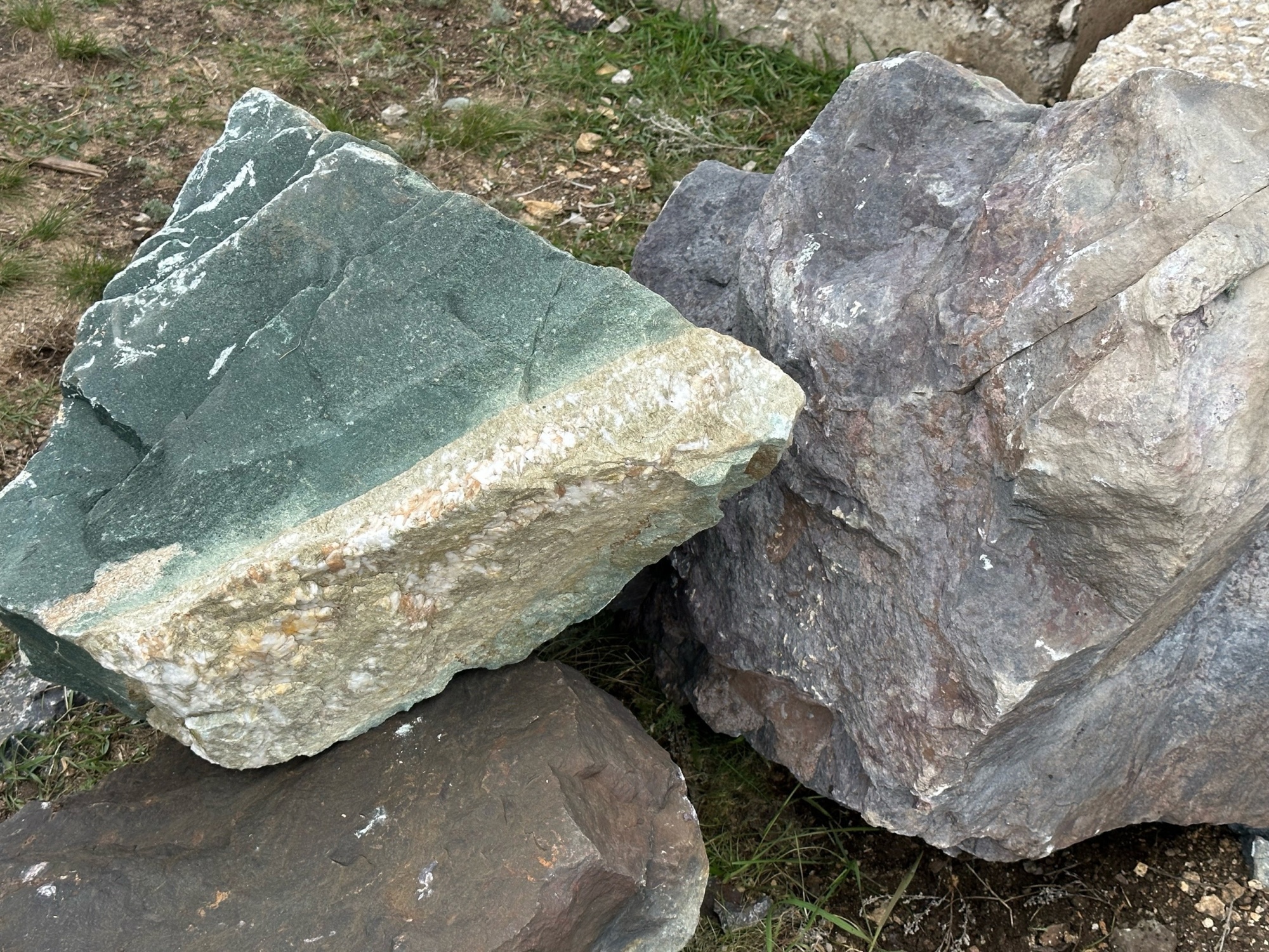 Камни для ландшафтного дизайна зелёные 10-60 килограмм купить в Республике Дагестан