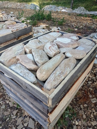 Златолит жёлтый, жёлто-зелёный глыбки и валуны для ланшафтного дизайна купить в Республике Дагестан