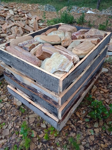 Златолит жёлтый, жёлто-зелёный глыбки и валуны для ланшафтного дизайна купить в Республике Дагестан