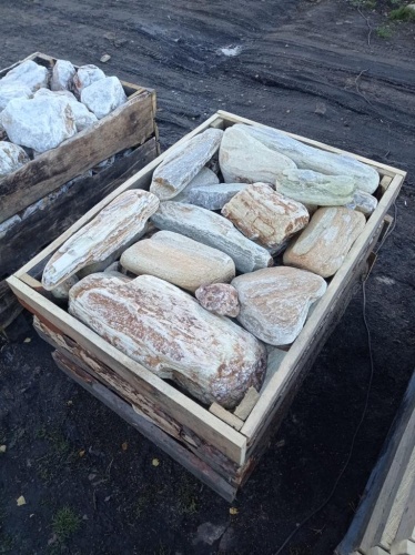 Златолит жёлтый, жёлто-зелёный глыбки и валуны для ланшафтного дизайна купить в Республике Дагестан