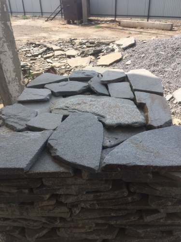 Златолит серебристый галтованный для лестниц купить в Республике Дагестан